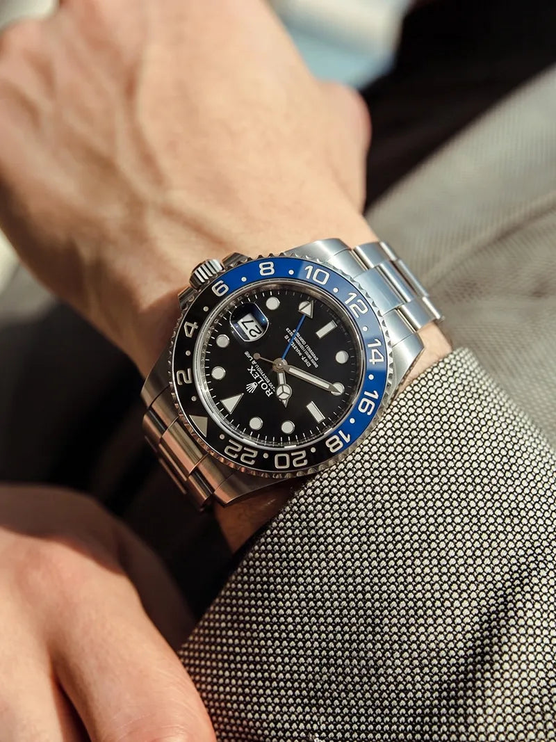 なぜ2026年も、男はROLEX GMTマスターⅡを人生の相棒に選ぶのか