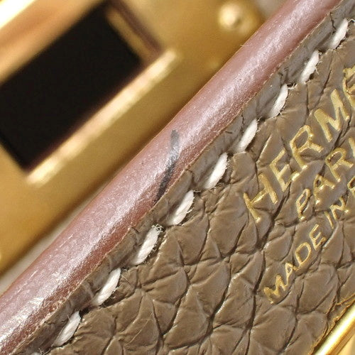 Kelly 28(内缝线) Taurillon Clemence Etoupe/Etoupe A 邮票