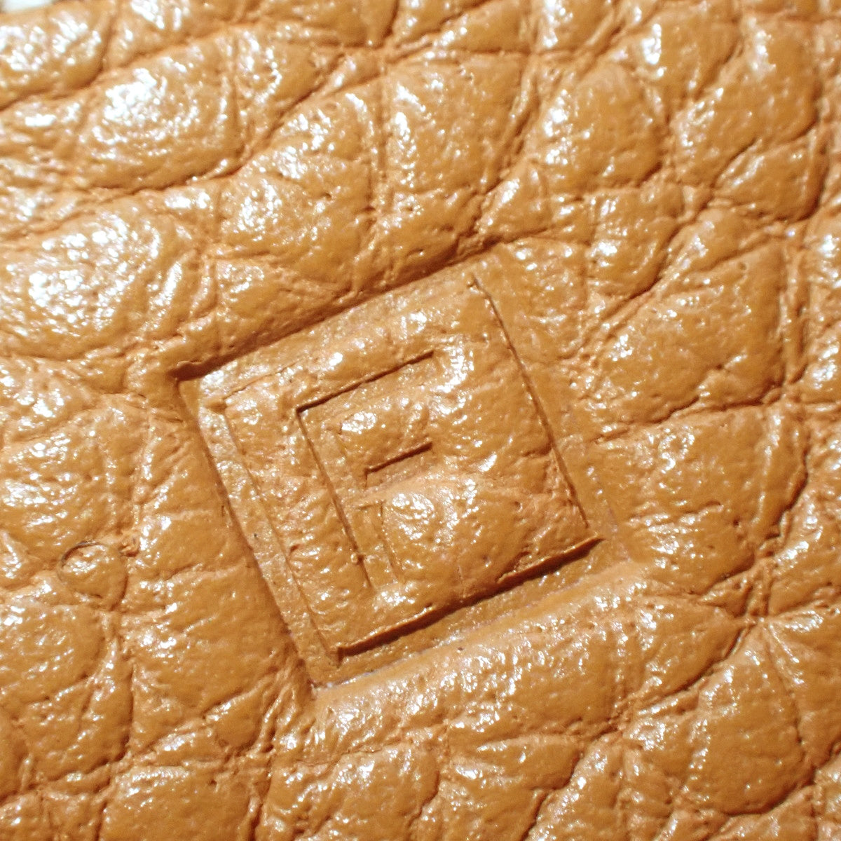 Kelly 32 (with internal stitching), Togo leather, gold hardware, □F stamp.