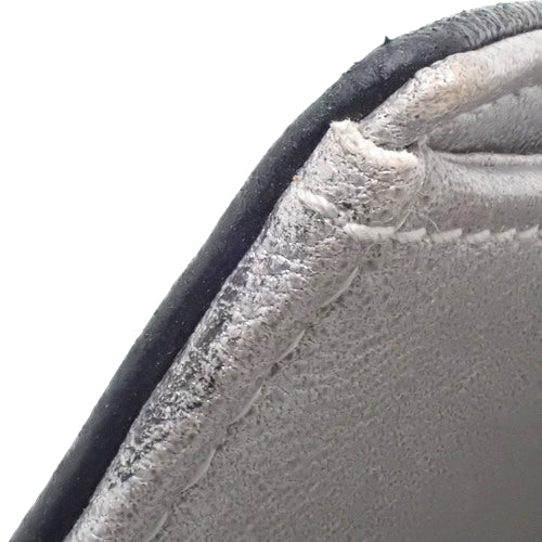 カメリア エンボス フラップウォレット ラムスキン ブラック シルバー A47422 両面財布 Wホック 二つ折り 2つ折り
