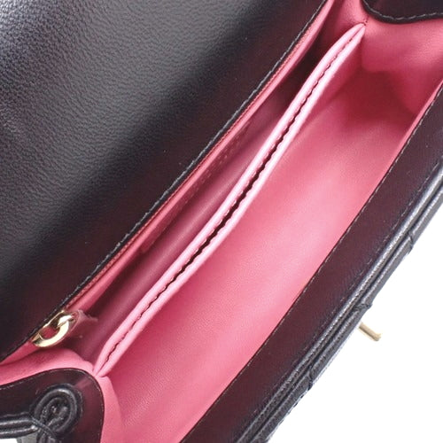 Matelasse Coco Handle XXS Lambskin Black Multicolor Rainbow AS2215 2-way Shoulder Bag, can be worn as a shoulder bag or crossbody bag.
