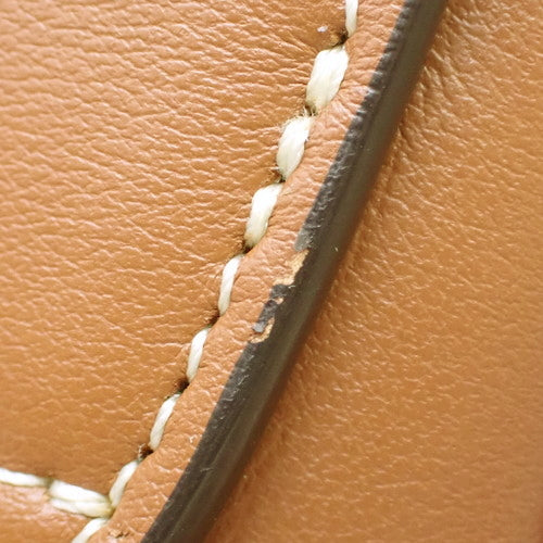 Medium Soft 16 Sèze bag, smooth calfskin, tan, 195543CR4.04LU (currently available as of July 2024), shoulder bag/tote bag.