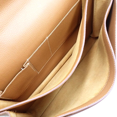 Sac A Depeche 38 金色 Togo 公文包,配钯金和银质金属配件和 C 字标志,非常适合通勤
