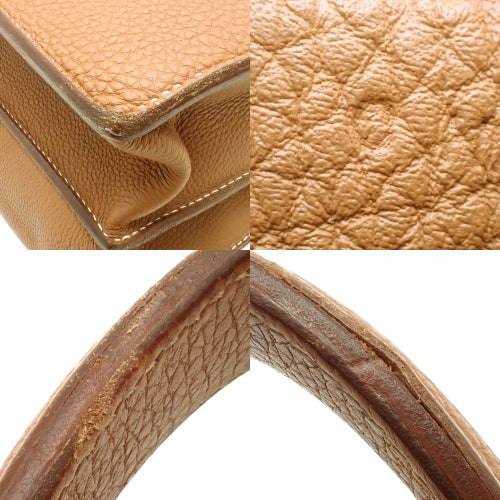 Sac A Depeche 38 金色 Togo 公文包,配钯金和银质金属配件和 C 字标志,非常适合通勤