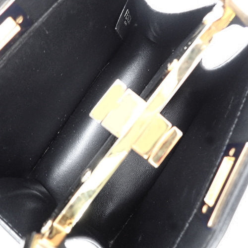 ピーカブー アイシーユー プチ 2WAY ショルダー 肩掛け 斜め掛け ミニバッグ ISeeU ナッパレザー NERO+ORO 8BN335ABVEF0KUR(2024年10月現在現行品)
