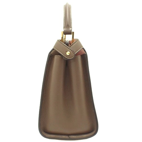 ピーカブー エッセンシャリー カーフ ブラウン 8BN302 2WAY ショルダー 肩掛け 斜め掛け