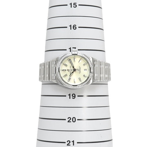 A77310 Chronomat 32 不锈钢石英象牙色钻石表圈