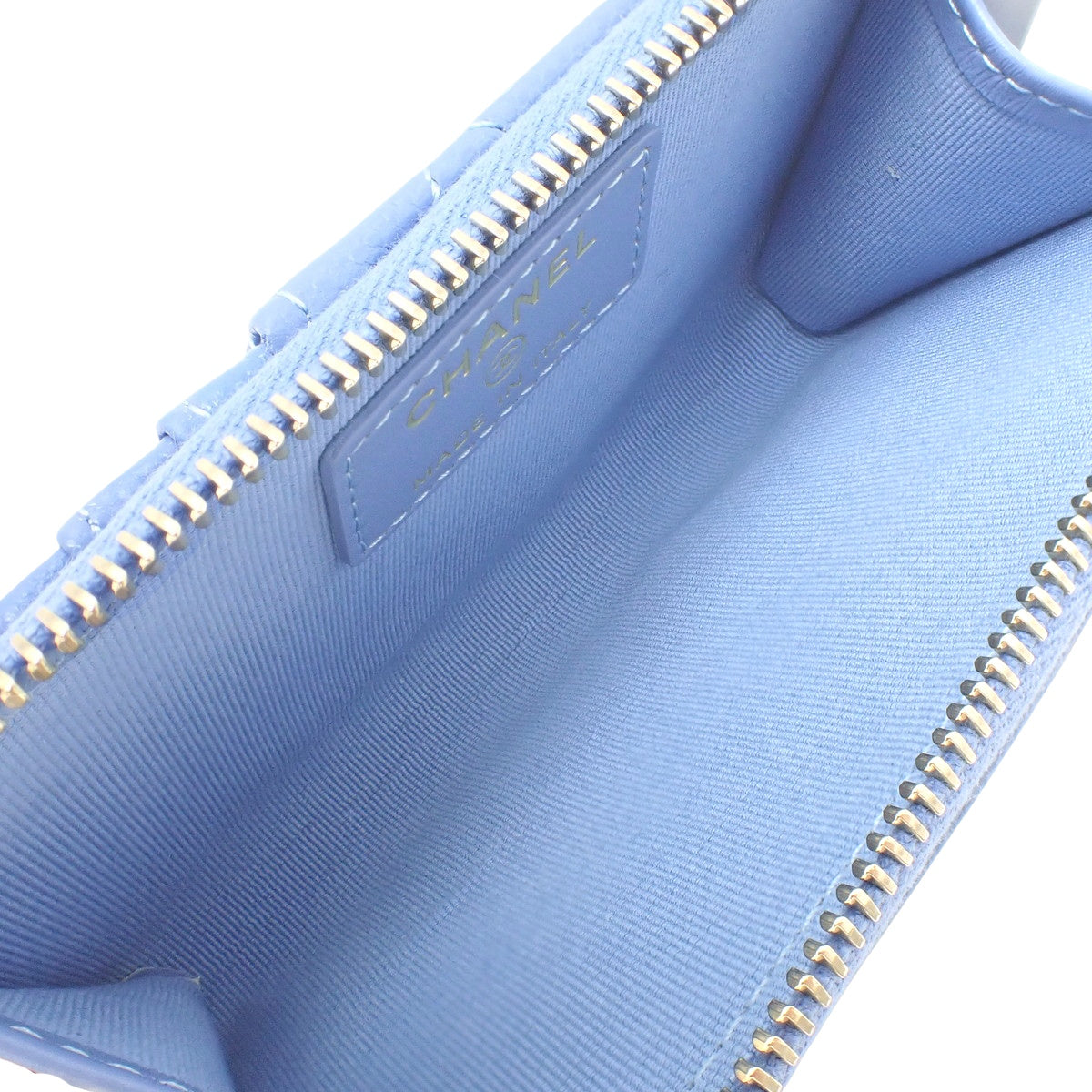 Matelasse Coco Mark Fragment Case Caviar Skin AP3179