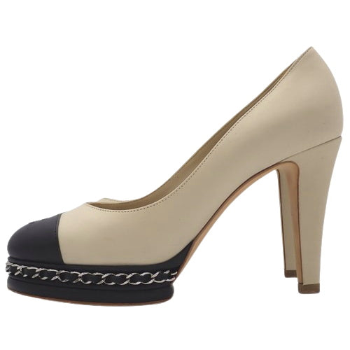 Coco Mark Chain Pumps, Size 36 1/2C High Heels