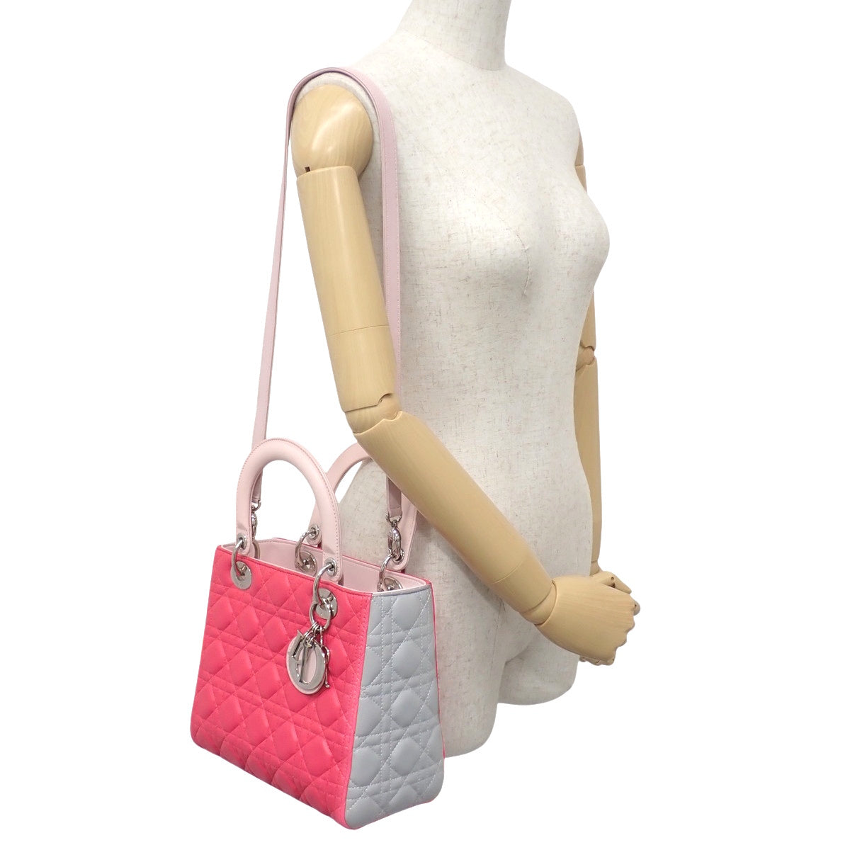 カナージュ Lady Dior レディディオール バッグ ミディアム バイカラー ラムスキン