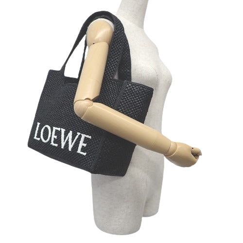 Font Tote 中号拉菲草手提包 A685B61X01