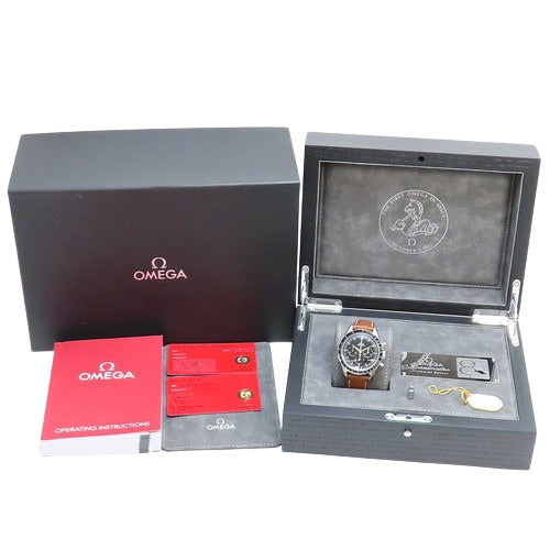 311.32.40.30.01.001 超霸系列首款欧米茄太空表,精钢/皮革表带,手动上链,黑色表盘