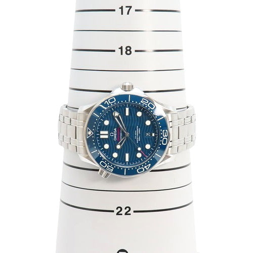 210.32.42.20.03.001 海马系列300米潜水表 精钢 自动上链 蓝色