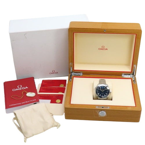 215.30.44.21.03.001 海马系列600米潜水表 钢款 自动上链 蓝色