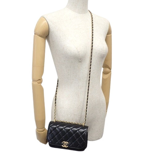 Matelasse Flap Phone Case in Lambskin, AP3373