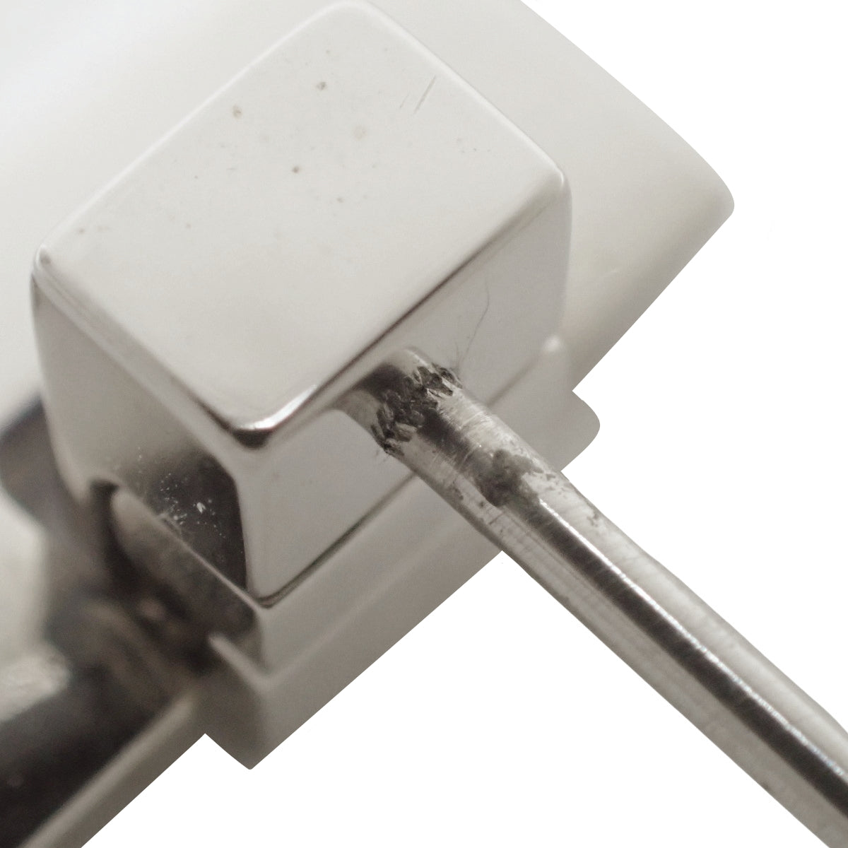 アイリーン ピアス メタル Hモチーフ