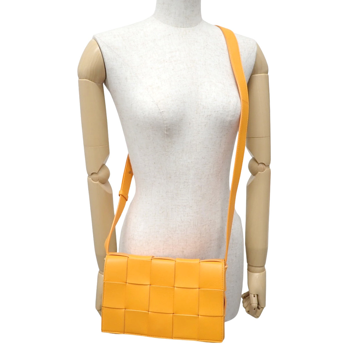 Intrecciato Cassette Classic Lambskin