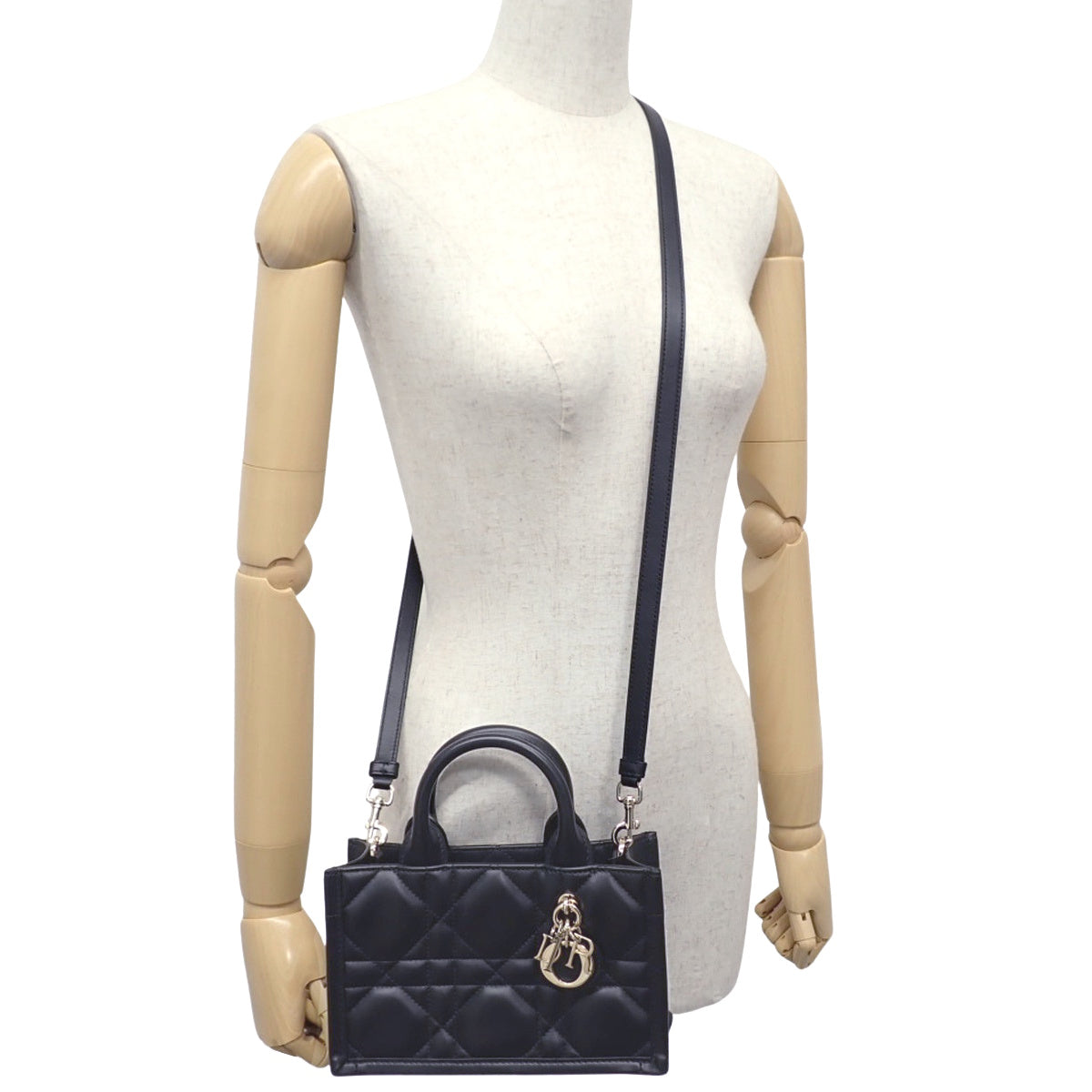 Macro Canage Book Tote Mini Calfskin Black S5573OWHP