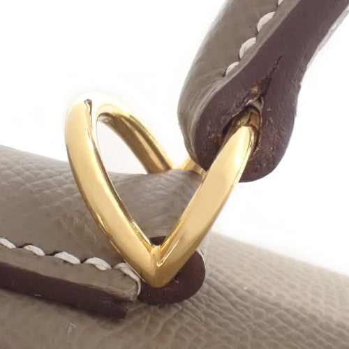 Kelly 28(外缝线)Epsom 皮革,象牙白/象牙白,Z 字形印花