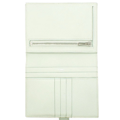 Bearn Compact Vert Fizz, Epsom leather, palladium hardware, silver hardware, U stamp, bifold, two-fold