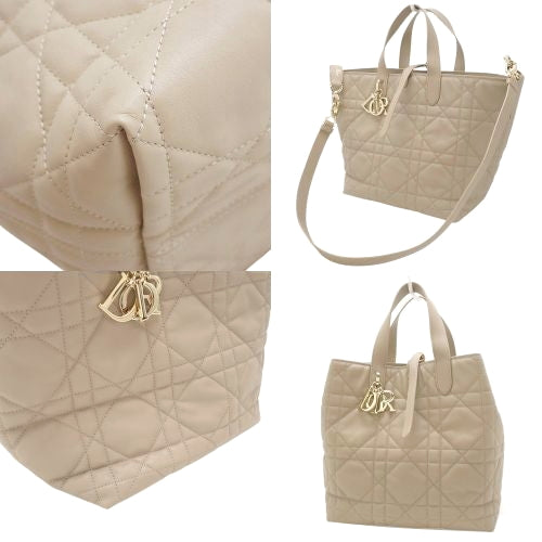 Macro Canalage Toujours Vertical Tote Bag, Medium, Calfskin, Desert Taupe, 2-Way Shoulder Bag.