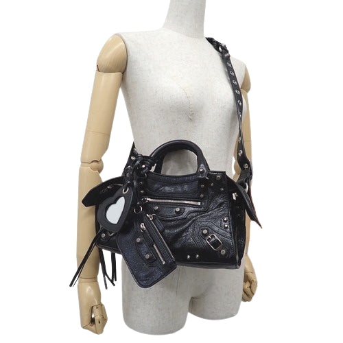 Neo Cagole XS Leather Bag, Black, 700940 - 2-way shoulder bag, can be worn as a shoulder bag or crossbody bag.