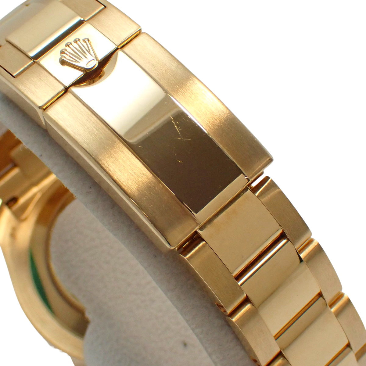 116688 Yacht-Master II YG, random serial number, automatic winding, white dial.