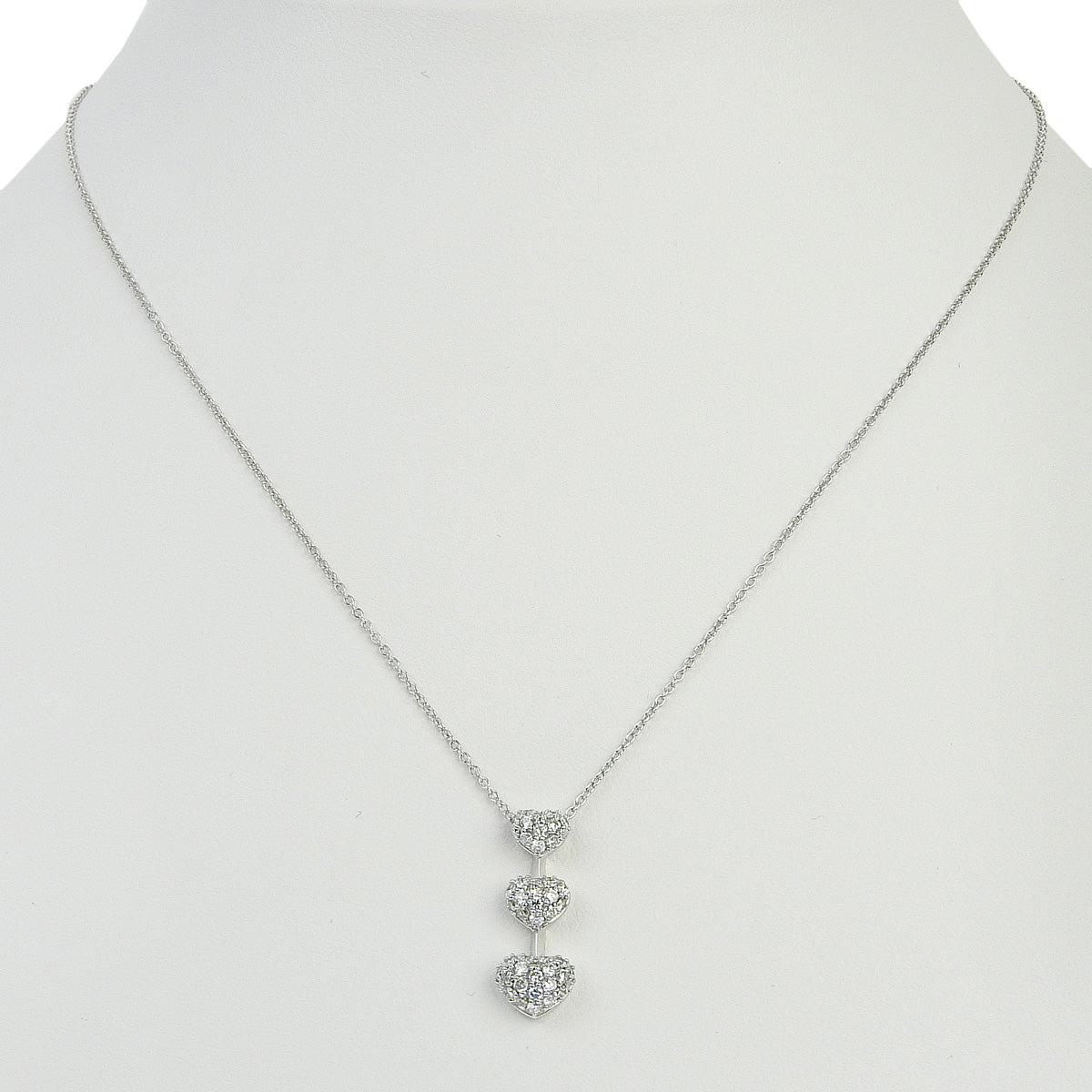 三排心形钻石项链,镶有 0.48 颗钻石,18K 白金,WG,以及 Pt850 铂金