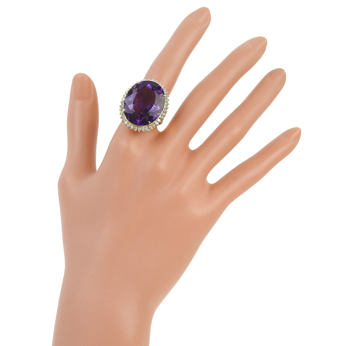 Amethyst and Diamond Ring: Amethyst/Diamond AM27.85/D0.80 K18 Yellow Gold YG