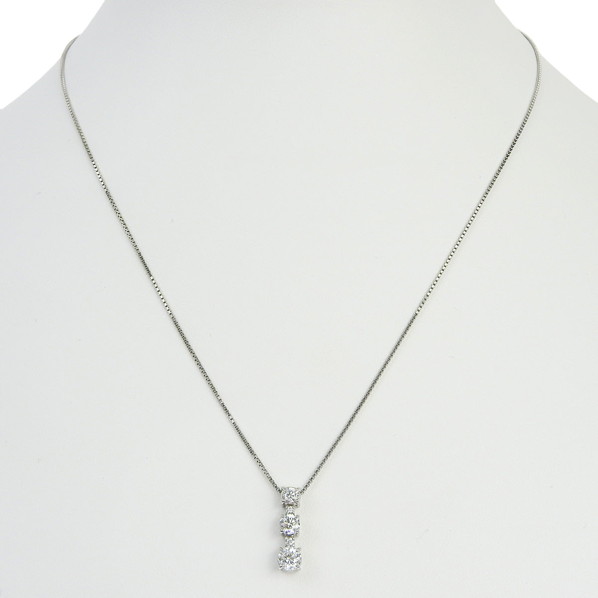 Diamond necklace D0.178, 0.320, 0.506 Pt900 platinum Pt850 platinum 5PD
