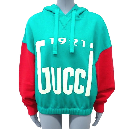 Short-length hoodie with shoulder pads, size M, 2022, pullover hoodie