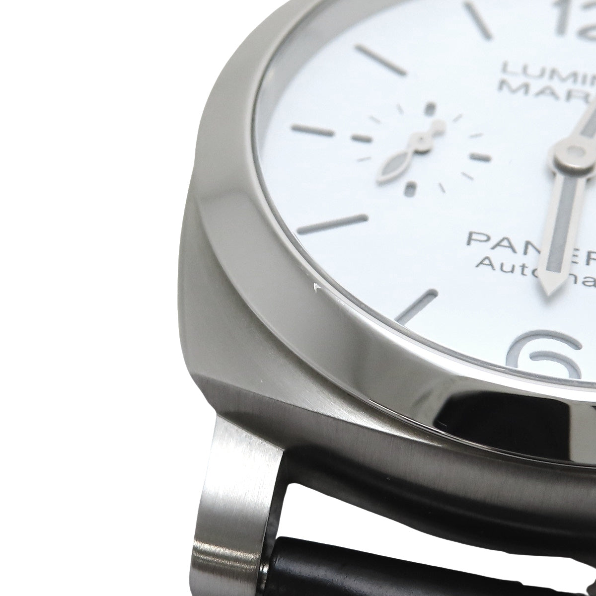 PAM01371 Luminor Quaranta, stainless steel/leather, automatic winding, white dial.