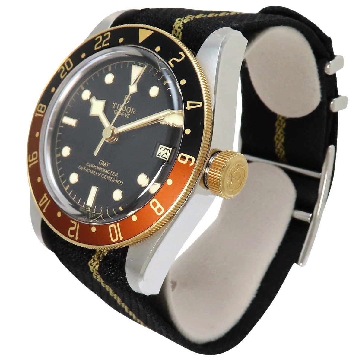 79833MN-0004 Heritage Black Bay GMT S&G YG/SS/织物表带 自动上链 黑色