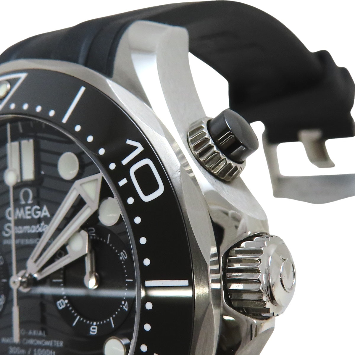 210.32.44.51.01.001 海马系列300米潜水表 同轴擒纵系统 精钢/橡胶 自动上链 黑色