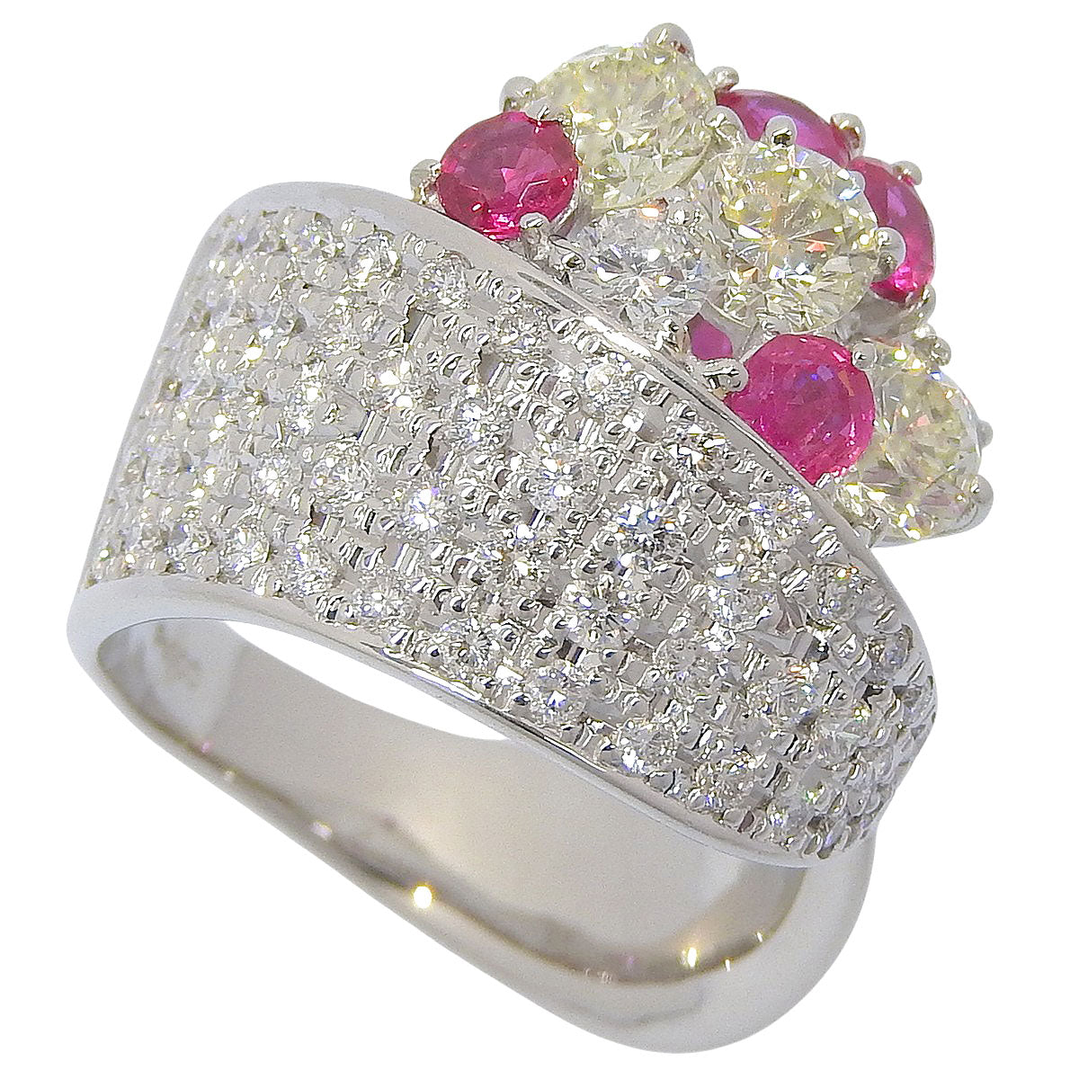 Ruby and diamond ring, R0.83/D1.77, 0.78 carats, Pt900 platinum, pave setting, size 12 (52).