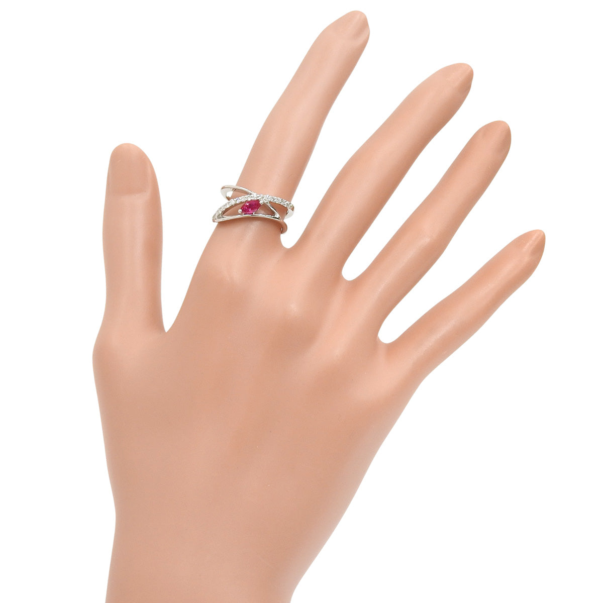 Ruby and Diamond Ring: Ruby 0.36ct, Diamond 0.22ct, Platinum 900 (Pt900)