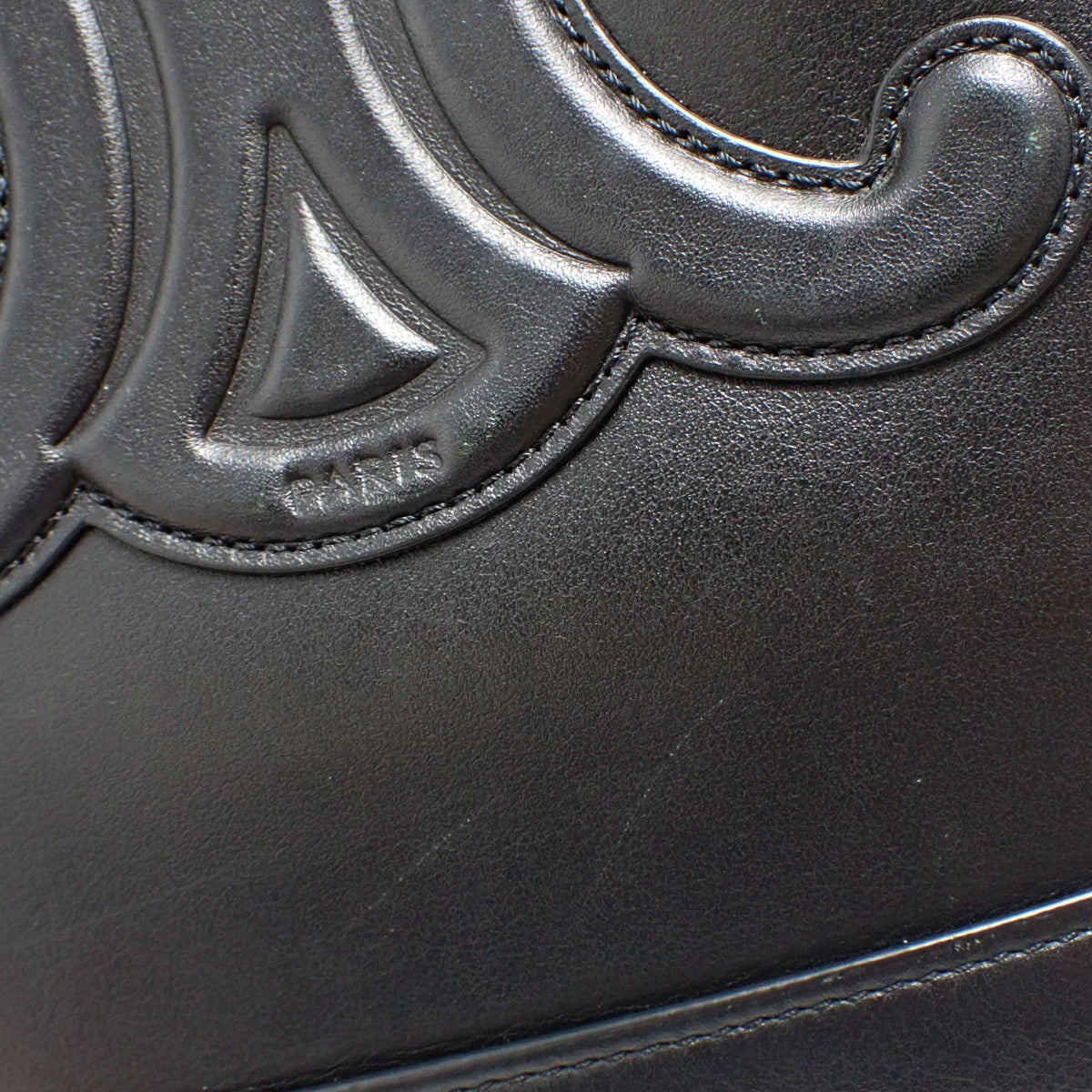 小号水桶包 Cuir Triomphe 小牛皮 198243DU3.38NO