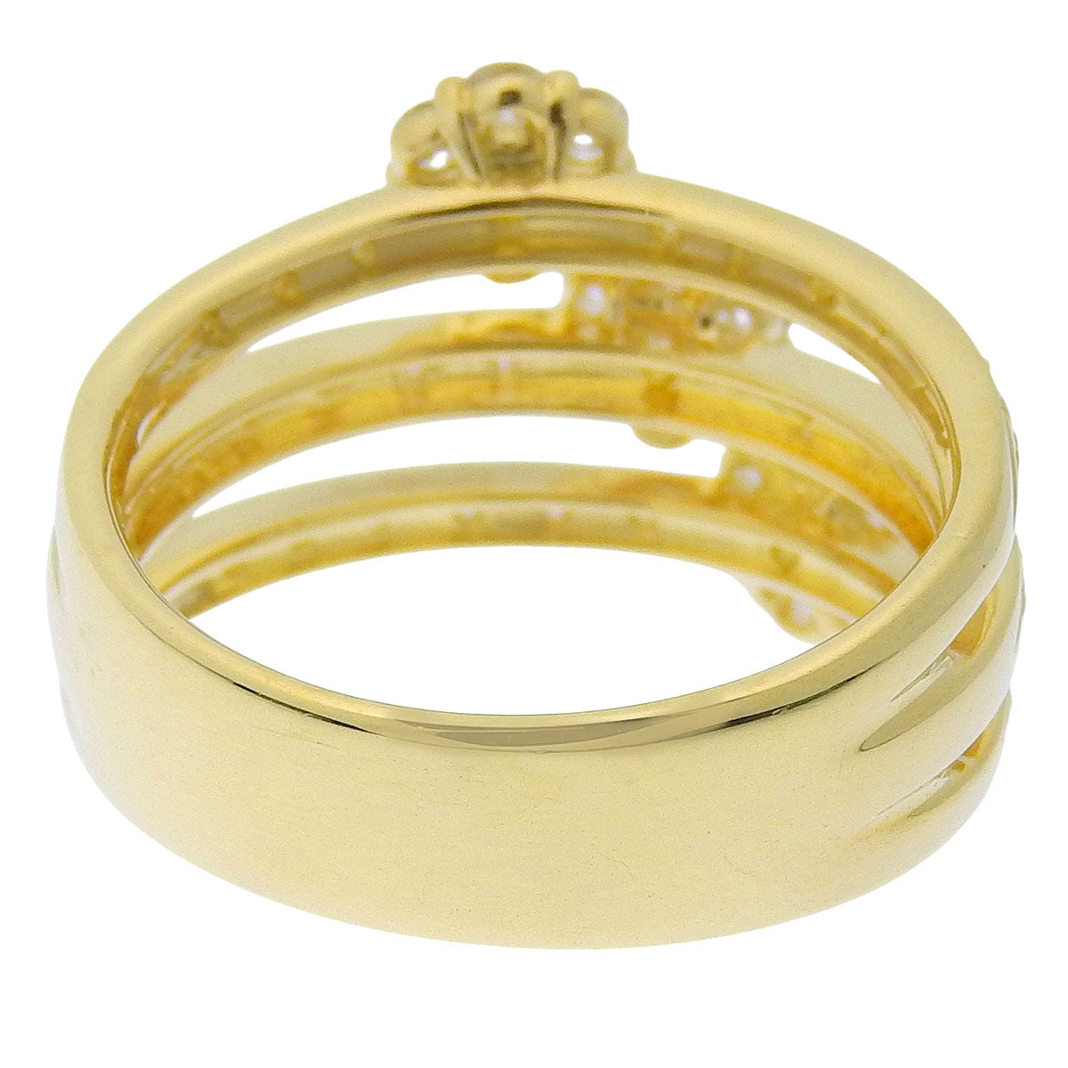 Flower diamond ring, 0.80 carats, 18k yellow gold.