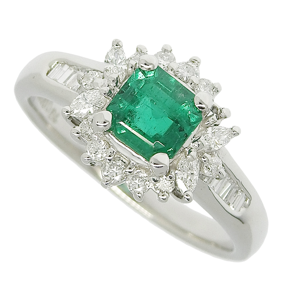 Emerald and Diamond Ring: Emerald 0.64ct, Diamonds 0.43ct, Platinum (Pt900)
