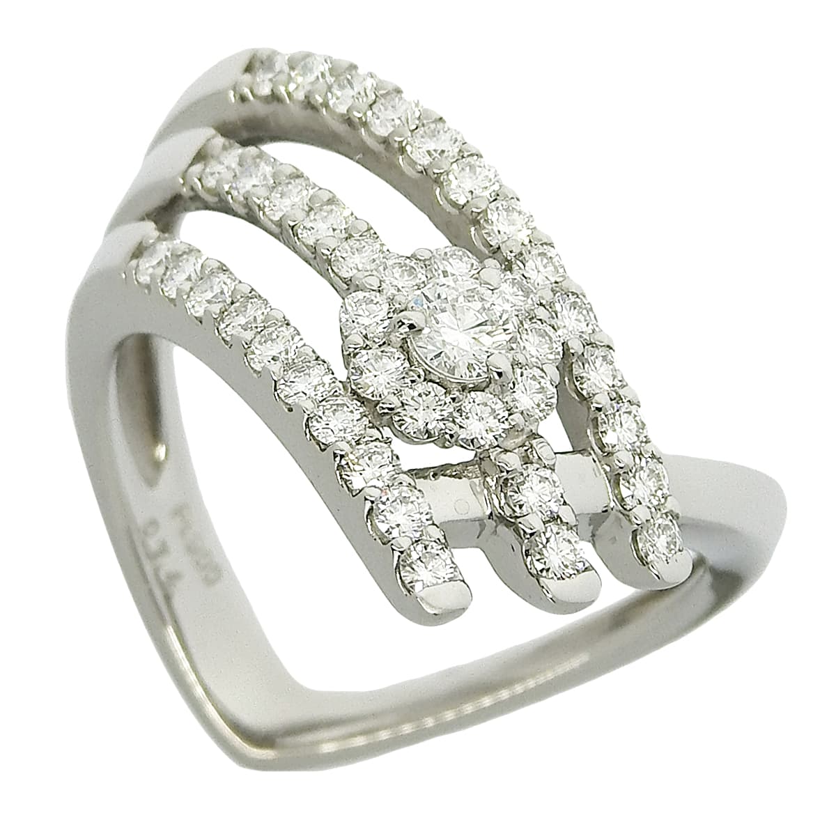 Three-row diamond design ring, 0.74 carats, platinum (Pt900)