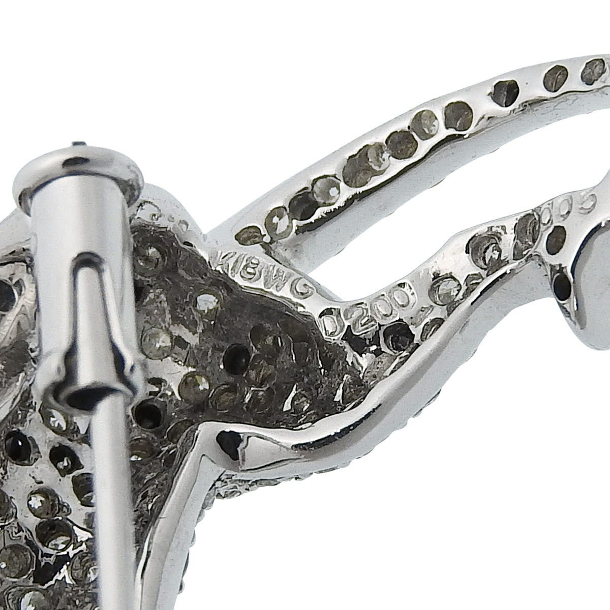 エメラルド ブラックダイヤモンド パンサーブローチ E0.05/D2.00./BL K18 ホワイトゴールド WG