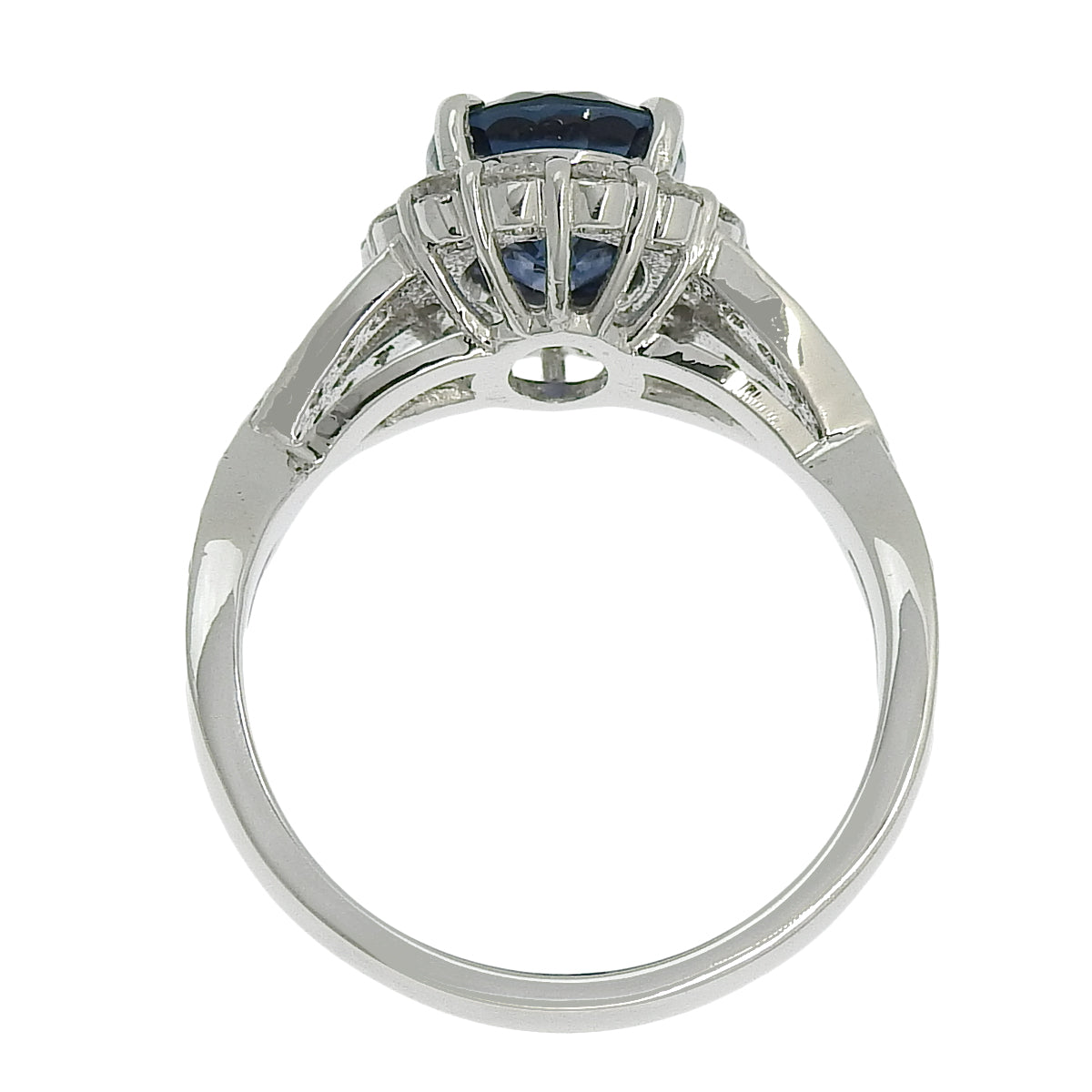 Sapphire and Diamond Ring, S2.688/D0.59, Pt900 Platinum