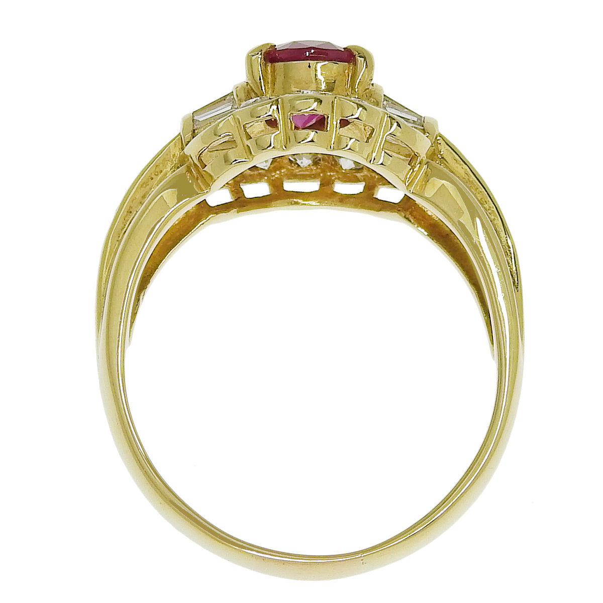 Ruby and Diamond Ring: 1.35 carats of rubies, 0.64 carats of diamonds, 18k yellow gold.