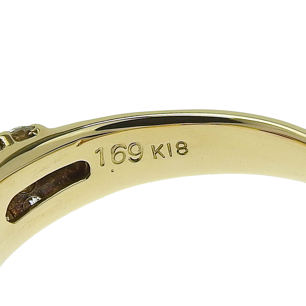 Ruby and Diamond Ring, R1.69/D0.97, 18K Yellow Gold (YG)