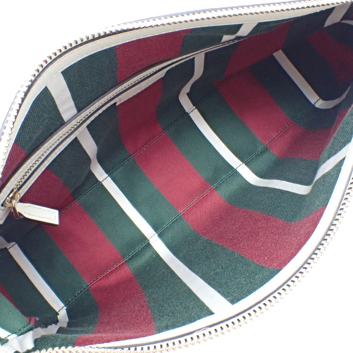 GG 徽章中号单肩包 米白色 815216