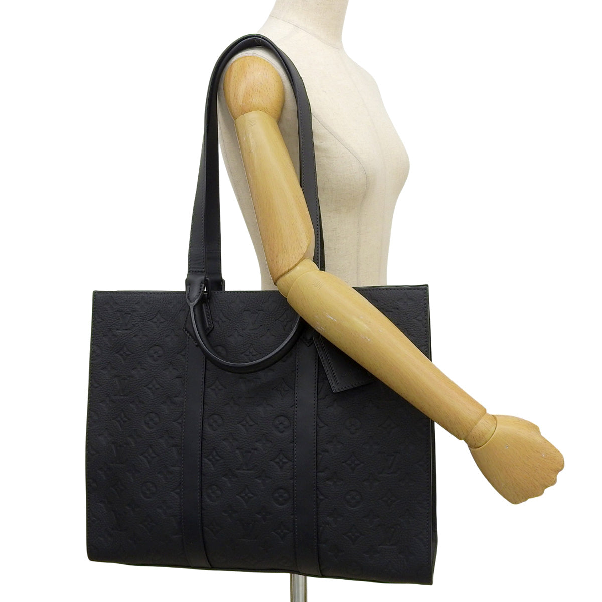 Monogram Taurillon Sac Plat 24H 黑色 M24786