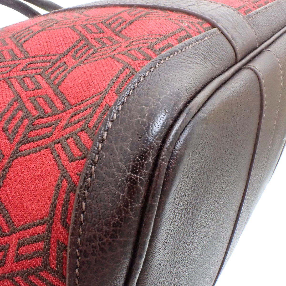 花园派对 PM Toile Saucer Buffle 钯金五金件 Rouge Garance 银色五金件 K 印章