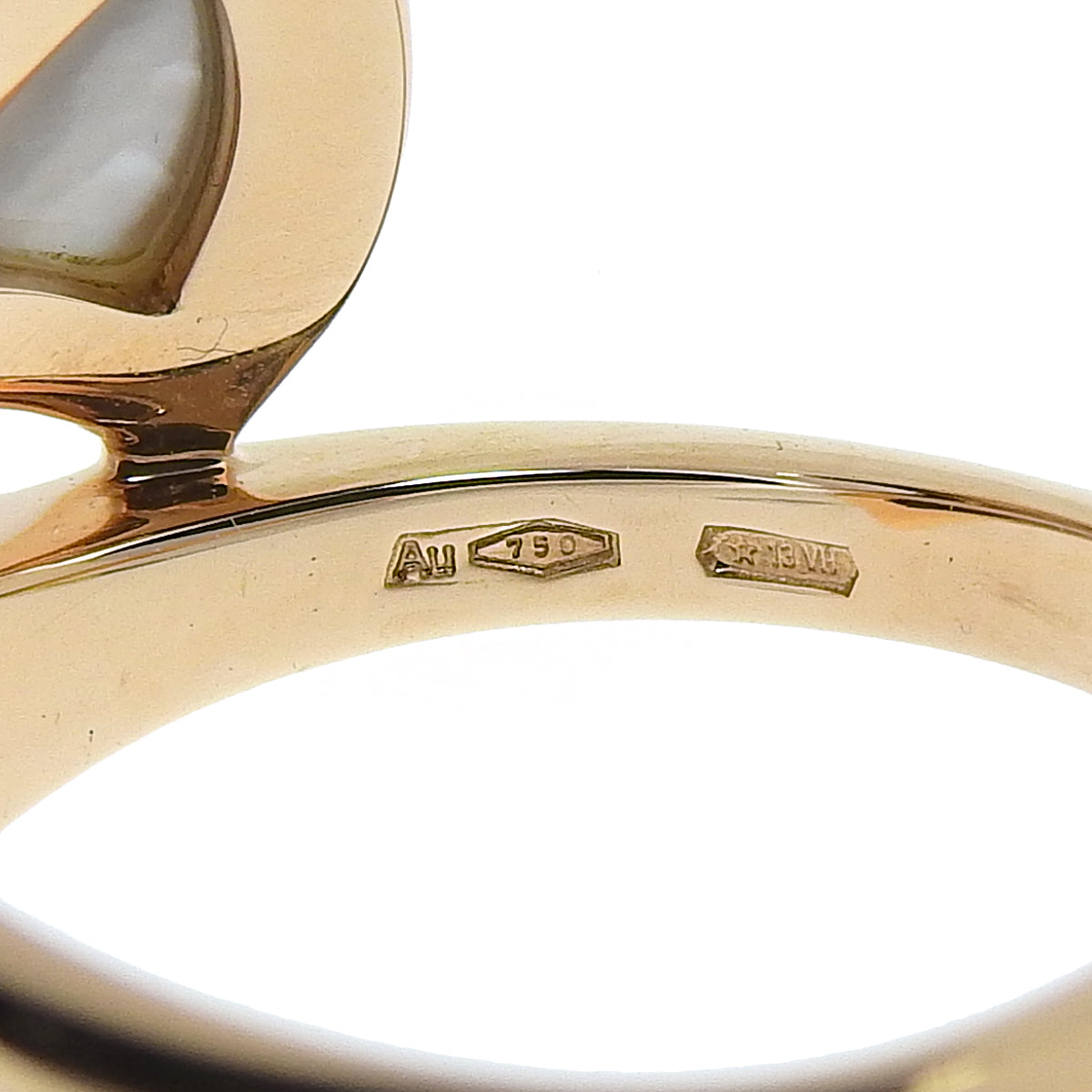 Diva Dream Ring, Onyx/Mother-of-Pearl, K18 Pink Gold (PG)