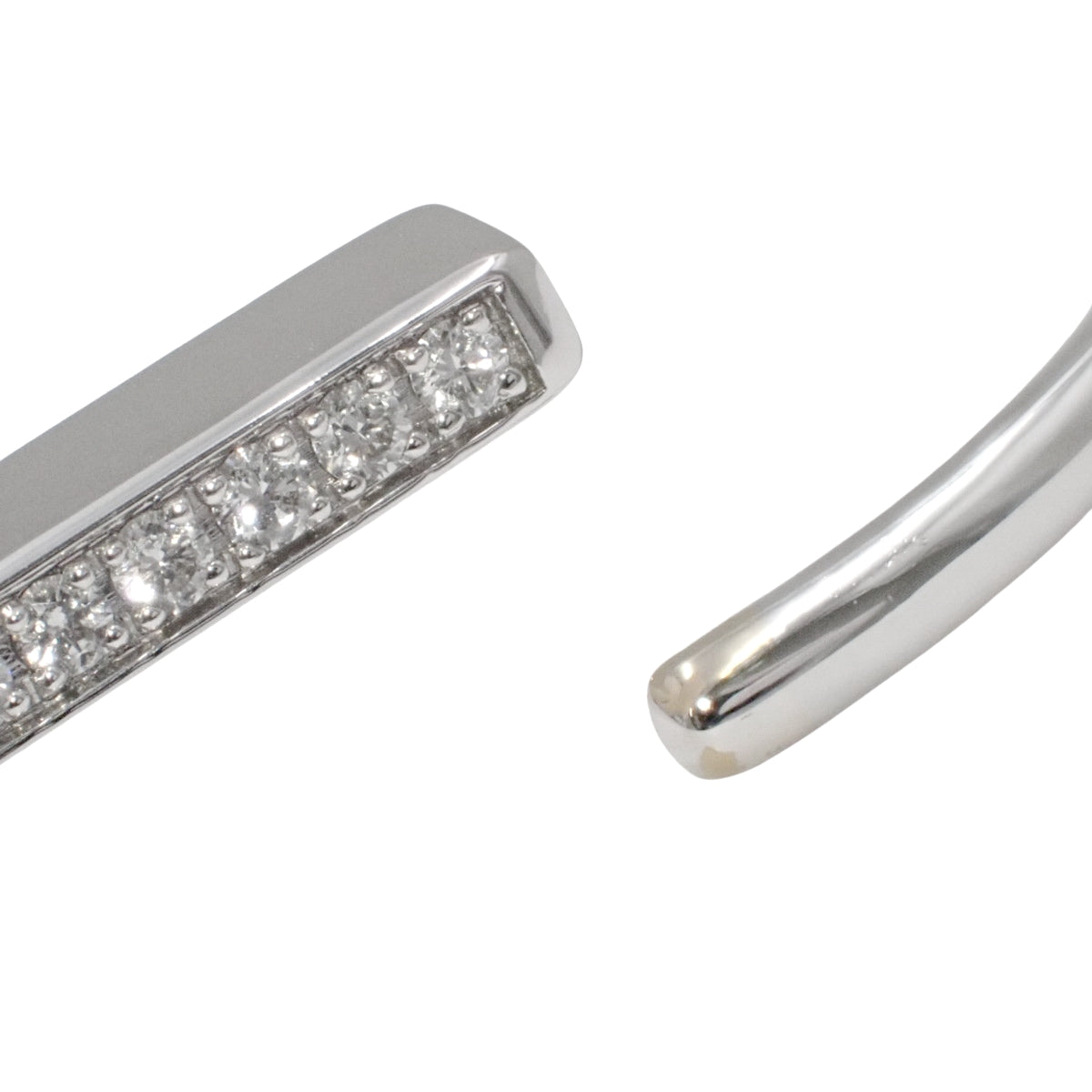 窄款手镯,镶嵌1.09克拉钻石,18K白金白金