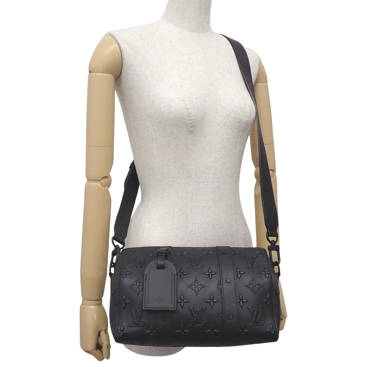 Monogram Seal City Keepall Monogram Seal Leather Noir M57955